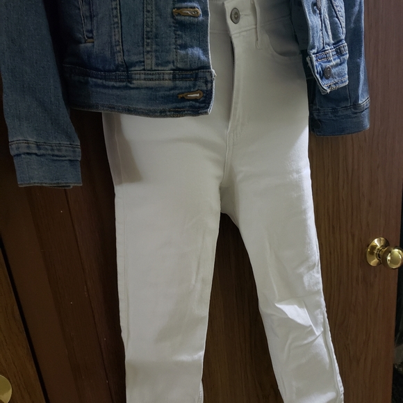 Jeans - Picture 2 of 2